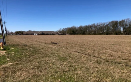 Prime Commerical Property In Maurice, La