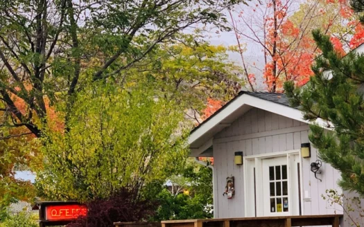 AAA Rated Sunrise Motel and RV Park Cedarville, Modoc County