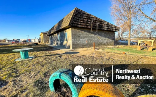 Large Commercial Building & Shop For Sale Malta Mt