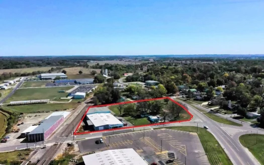 Missouri Ozarks commercial property in West Plains, Missouri