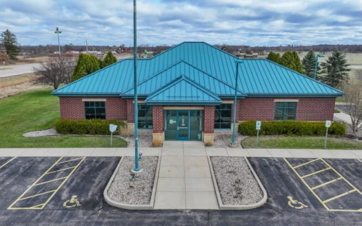 Prime Commercial Property Former Medical Clinic Near Appleton, WI