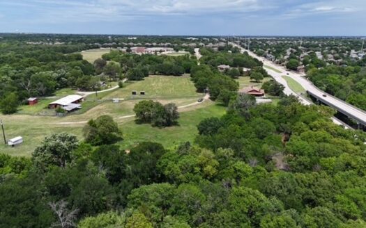 Country Home on 13.25 Acres for Sale in Flower Mound, Texas