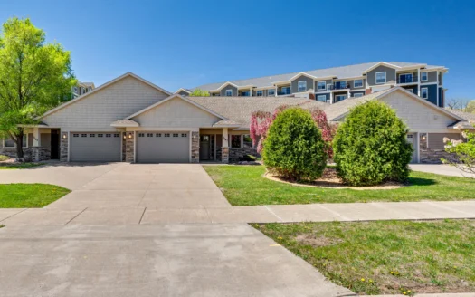 Amazing triplex multifamily property in Onalaska Wisconsin