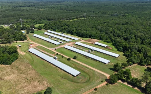 6 House Broiler Poultry Farm Dubach, Louisiana