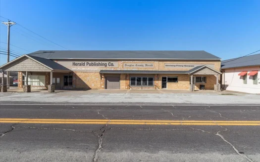 Retail or Office Space for Sale – Commercial Warehouse in Downtown Ava, MO for Sale