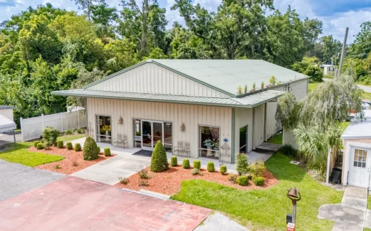Active Commercial Building for Sale in Live Oak, Florida