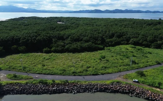 Oceanfront lots on the road to Punta Chame, La Claridad