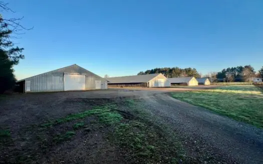 Louisiana Poultry 8 House Broiler Farm with High Income