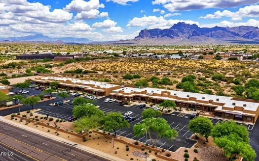 Commercial Space for Lease in Apache Junction, AZ