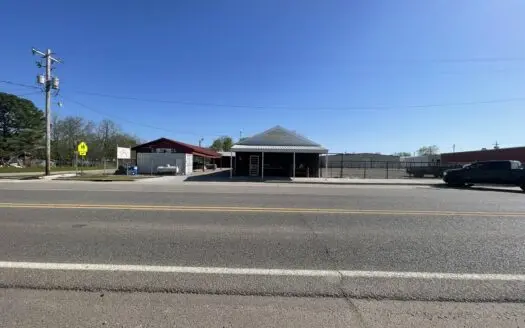 Family owned lumber and hardware business in Boswell, OK
