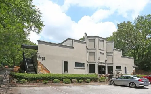 Prime Multi-Tenant Office & Retail Space Minutes from Truist Park