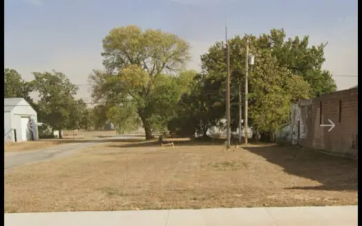 Highway/Main Street frontage. Lamont, Oklahoma