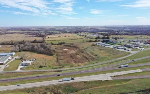 Commercial Property Near I35 in Bethany, MO