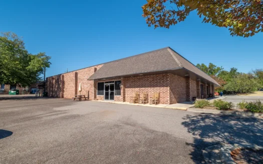 Turn-Key Music, Food Venue for Sale in Cheraw, South Carolina