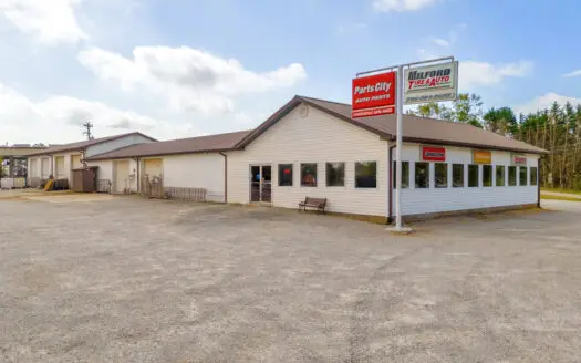 Acquire Commercial Property 10558 Hwy 106 in Carnesville, GA