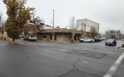 Corner Lot Commercial Space in Yakima, WA For Sale