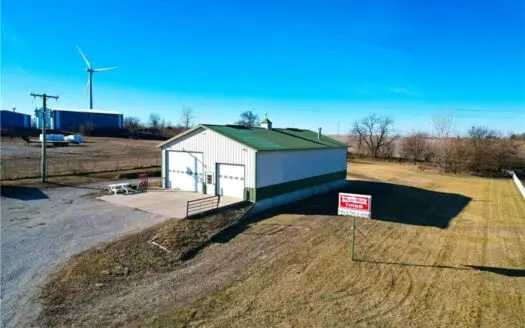 Commercial Shop on 3 Acres with Highway 169 Frontage – Union Star