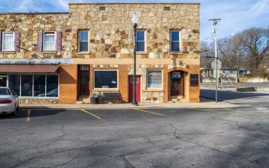 Prime Location- Office Building on Gainesville Square