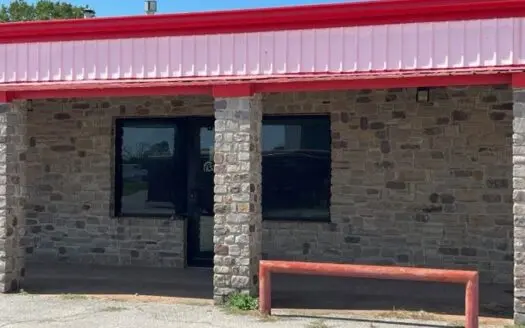 Commerical property in Medford Oklahoma