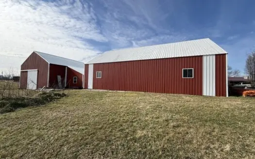 2-Pole Barn-Style Workshops w/ Offices & Storage on 1 Acre Lot