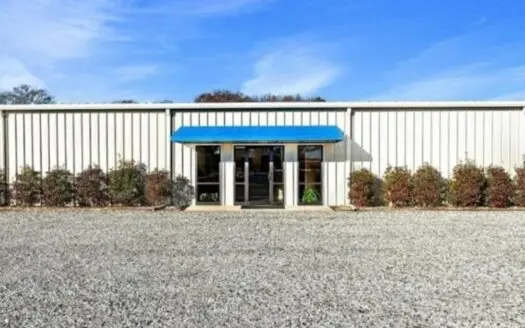Retail / Flex-Office / Industrial | 4,000 SF
