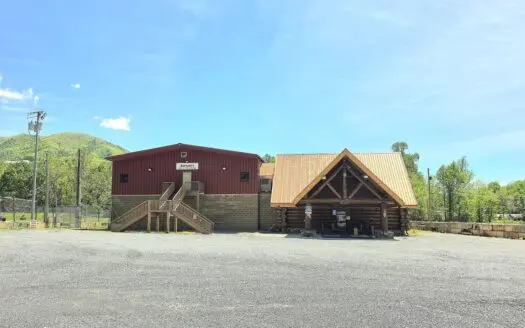 Barnett’s Guns & Indoor Range for Sale in Hampton TN!