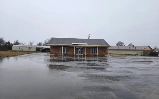 Commercial Building for Sale in Hugo Oklahoma