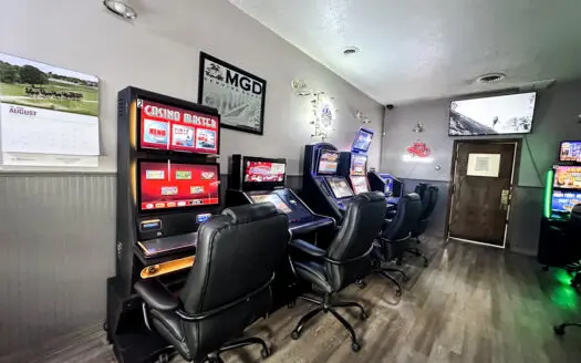 Pipers – Premier Bar and Casino in Glasgow, MT