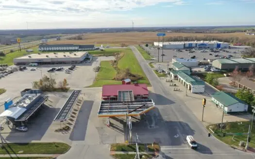 Bethany, Mo Gas Station & Kitchen