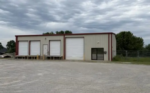 Income-Producing Warehouse Near Hwy 63 West Plains, MO