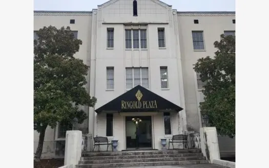 Commercial Office Space for Lease in Downtown Guntersville, AL