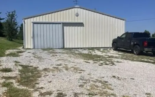 Commercial Building & 5 Acres, Owingsville Ky