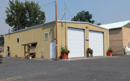 Eastern Oregon Commercial Building