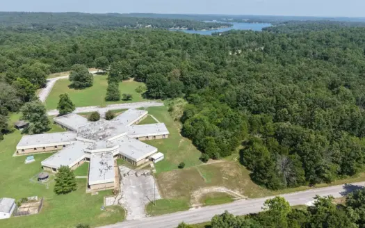 Commercial Building And Land For Sale In North Central Arkansas