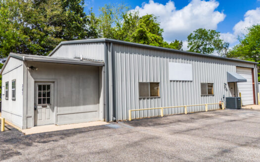 Great Commercial Business Location for Sale in Hallsville, TX