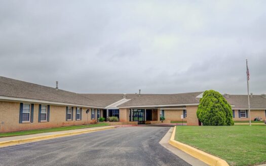 Adult Living Center For Sale In Clinton, OK