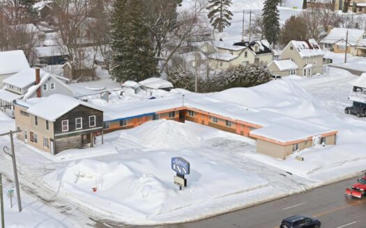 13-Unit Hospitality Property in Sault Ste Marie