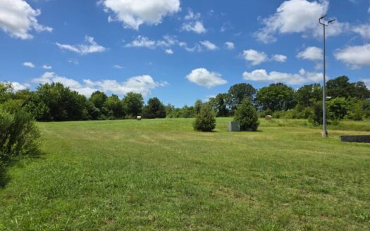 Prime Commercial Acreage For Sale in Hugo, Oklahoma!