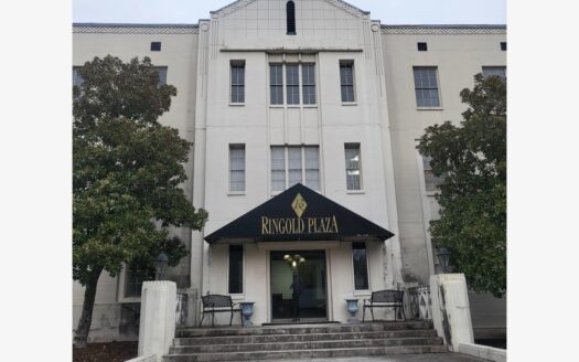 Commercial Office Space for Lease in Downtown Guntersville, AL