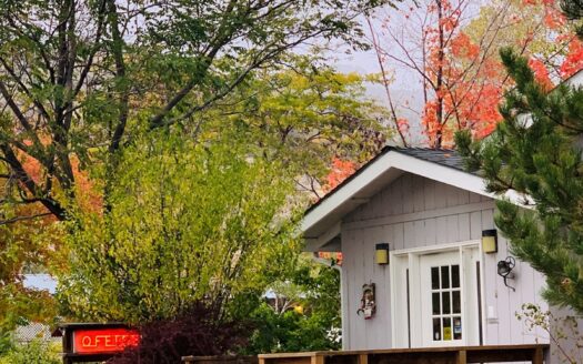 AAA Rated Sunrise Motel and RV Park Cedarville, Modoc County