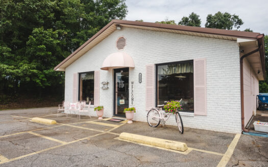Turn-Key Bakery & Retail Opportunity in Taylorsville, NC