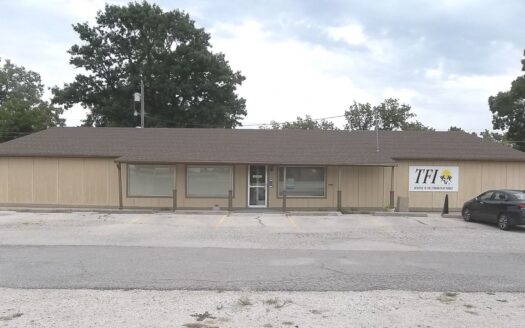 Office Building for Sale in Iola, KS