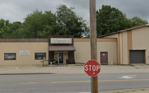 984 Ridgeway Ave /US 27 Falmouth Ky 41040 Commercial Bldg