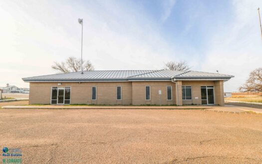 COMMERCIAL PROPERTY **IDEAL LOCATION!** HWY 70 in SPRINGLAKE!!