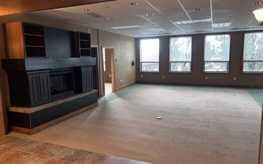Commercial Lease Available in Montrose