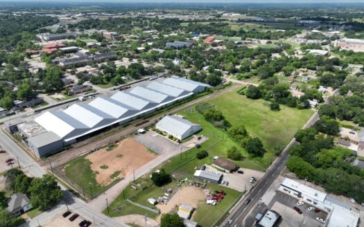 Investment Opportunity in Brenham, TX – Commercial & Industrial