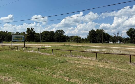 Commercial Land Opportunity For Sale in De Kalb Texas
