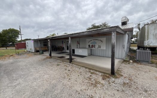 Turnkey Restaurant Near Stockton Lake – Arcola, MO