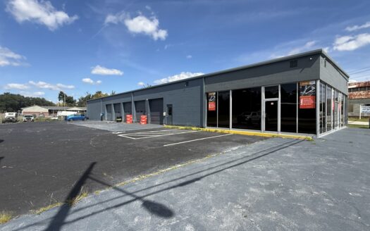 6,000 SF Tire Shop for Lease in Washington, NC