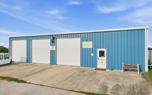 Highway 281 Commercial Property Between George West & Three River